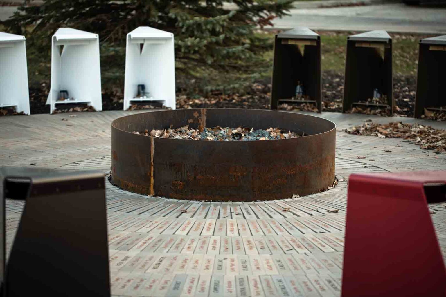 Image of the commemorative monument